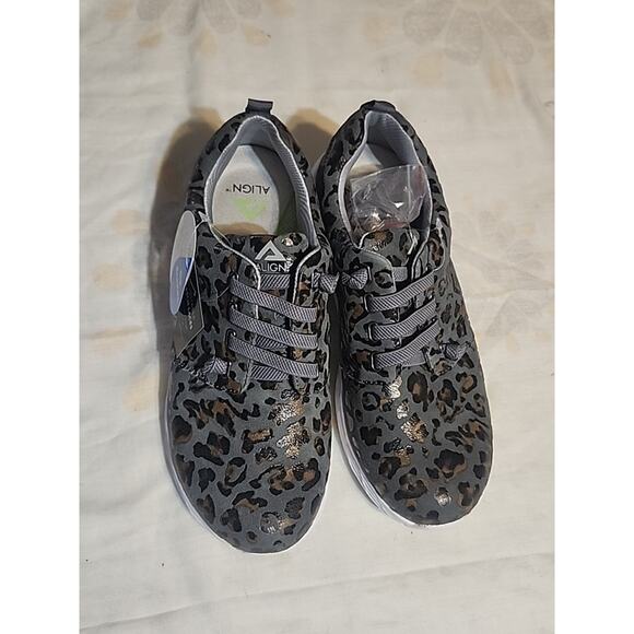 Align Velocity Shoes 8W Jaguar Print Gray Slip-On Stretch Laces Slip Resistant - Picture 1 of 10